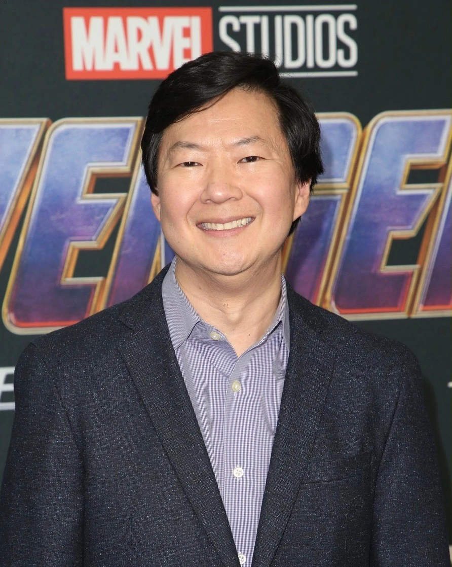 How tall is Ken Jeong?